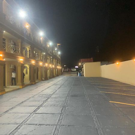 Hotel Los Arcos Мехикали Экстерьер фото