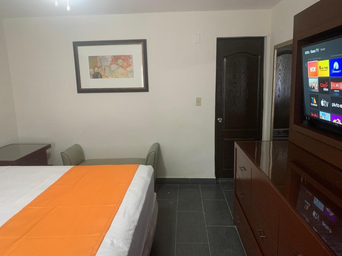 Hotel Los Arcos Мехикали Экстерьер фото