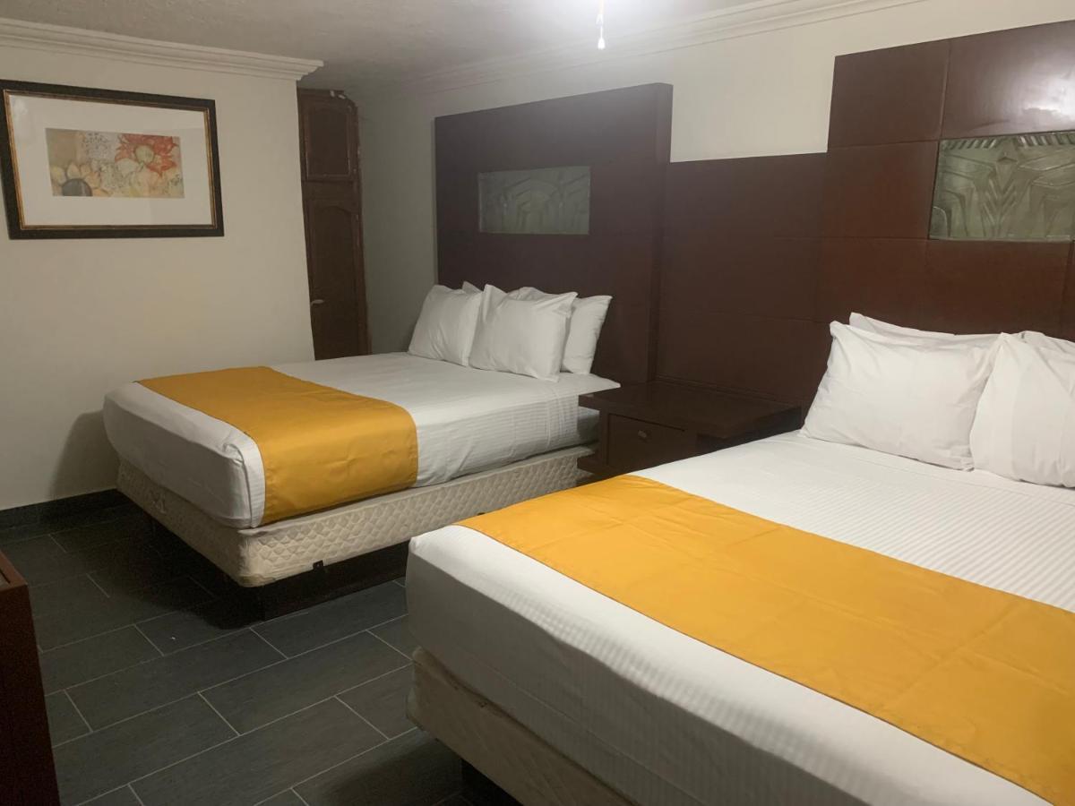 Hotel Los Arcos Мехикали Экстерьер фото